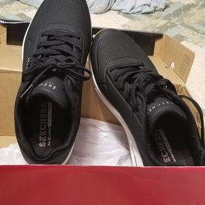 Skecher street shoes